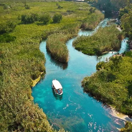 Cheerful 3 Bedroom 度假居 Milas
