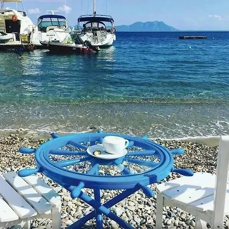 Case de vacanță Cheerful 3 Bedroom Milas